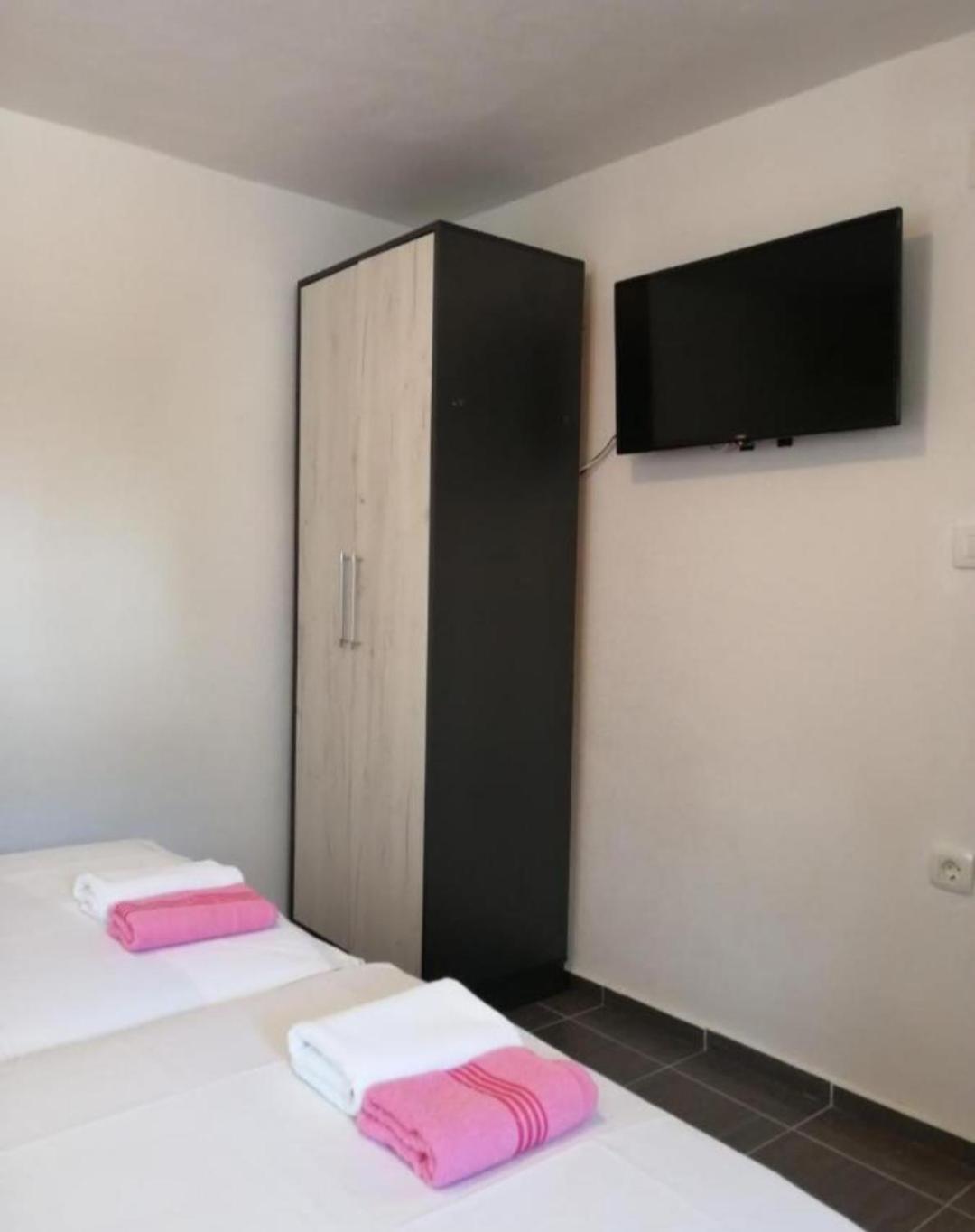 בודווה Sara Apartments חדר תמונה